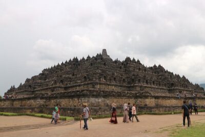 2-Day Java Tour from Bali Including Yogyakarta and Borobudur Temple - Price and logistics: is $484.62 really a good deal
