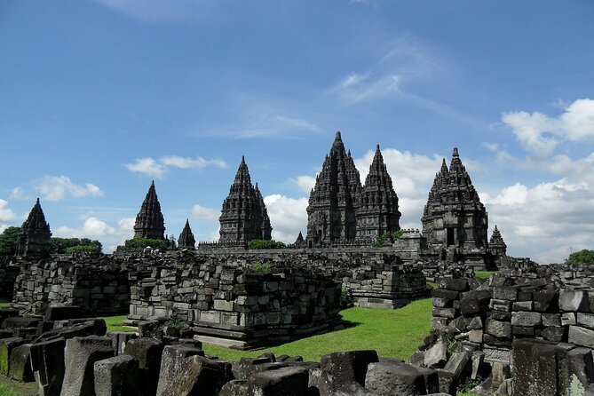 5 Days Borobudur Prambanan Tumpaksewu Bromo Ijen to Bali Private - Malang and Jodipan Colorful Village: A Break From Temples and a Real Vibe