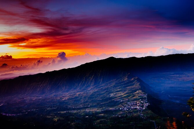 5 Days Borobudur Prambanan Tumpaksewu Bromo Ijen to Bali Private - Included Versus Not: Where Your $625 Actually Goes