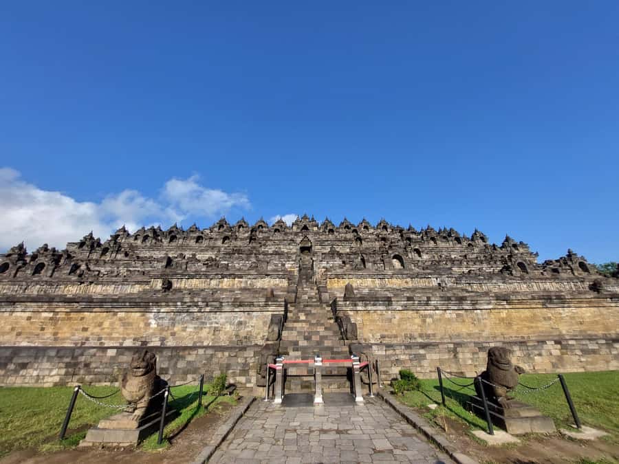 All-inclusive Borobudur Sunrise & Prambanan Temple Tour - Pace, effort, and clothing rules you can’t ignore