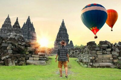 Borobudur Climb To The Top, Prambanan Temple And Ramayana Ballet - Ramayana Ballet at Prambanan: an evening story of Rahwana and Shinta