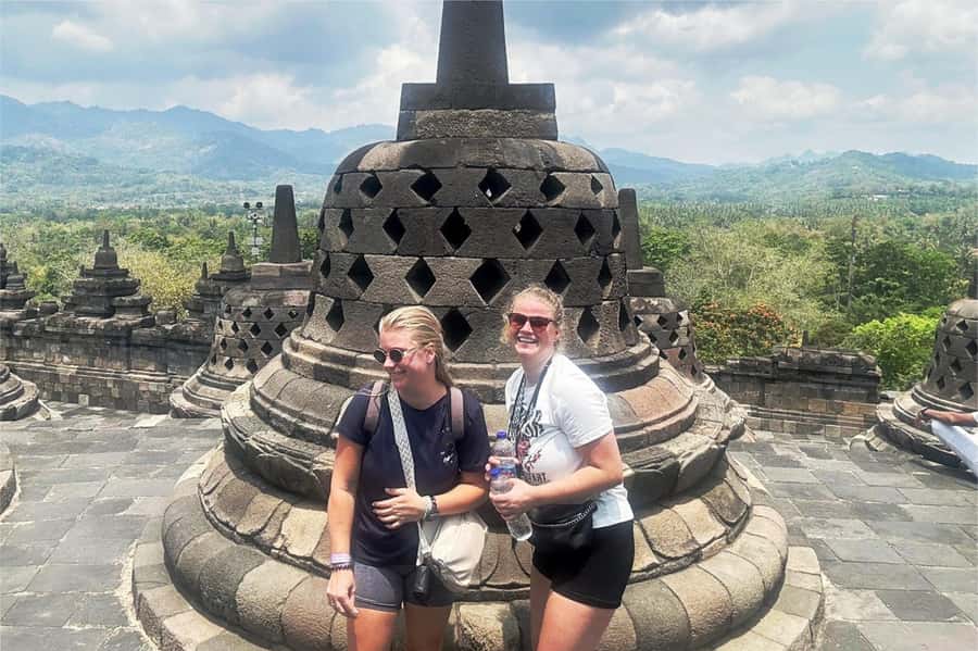 Borobudur Climb-up Tour with Tickets Guarantee & Transfers - Guided Borobudur walk: reliefs, Buddha statues, and the climb