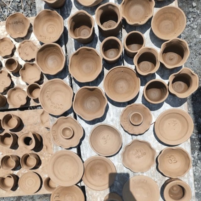 Borobudur: Pottery Making Workshop - Meeting Point Clarity: Where Arum Art Borobudur II Fits In