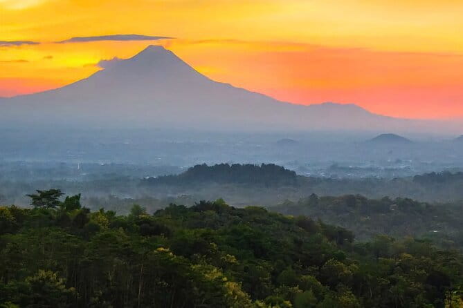 Borobudur, Prambanan, Bromo, & Ijen (Private car) - Who this private Java-to-Bali tour suits best