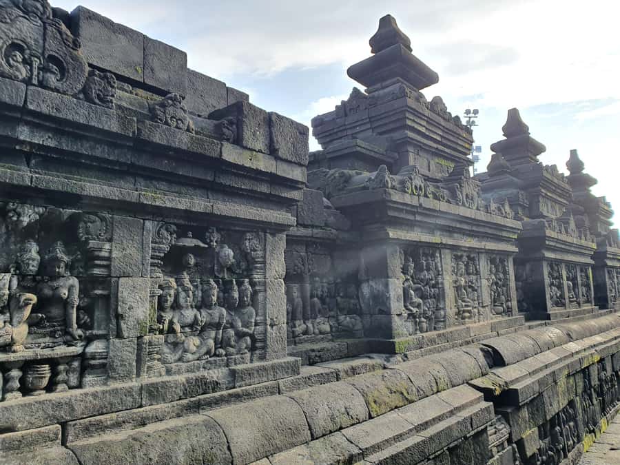 Borobudur Real Half Day Tour No Hidden Cost - Mendut and Pawon Temples: Two Nearby Stops That Add Context