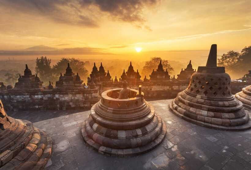 Borobudur Sunrise and Prambanan Tour from Yogyakarta - Rain or shine, plus the Monday restriction you should plan around