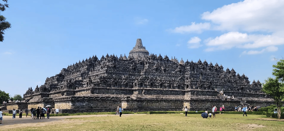 Borobudur sunrise in Stumbu Hill, Chicken Church, Borobudur - Should you book this? My quick call