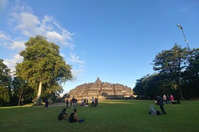 Borobudur Sunrise, Merapi Volcano, And Prambanan Shared Tour - Borobudur Sunrise: full climb access and a guide-led circuit