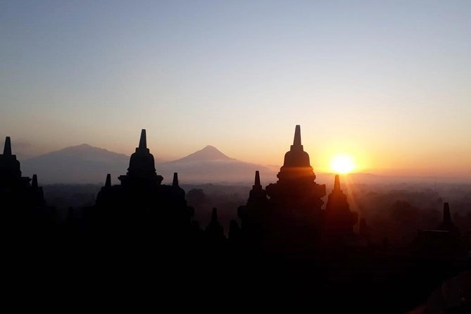 Borobudur Sunrise Tour-Special Package - 3:30 am pickup: the logistics that make or break sunrise