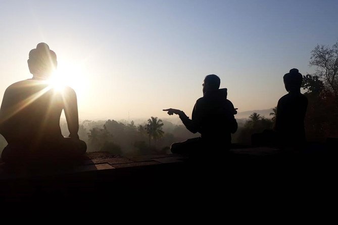 Borobudur Sunrise Tour-Special Package - After breakfast: choose to tour more or go home early