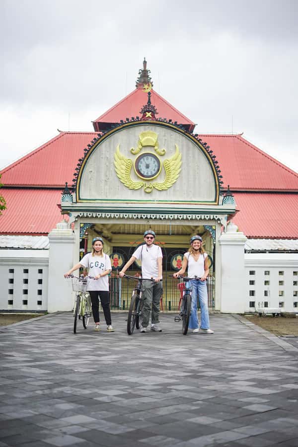 Cycling Tour: Explore The Hidden Gems of Jogja - The ride: 11 km of flat cycling with cultural stops