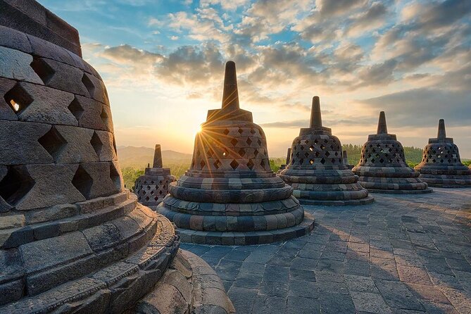 From Yogyakarta: Borobudur &Prambanan-Bromo-Waterfall-Ijen 6 Days - Merapi by 4x4 jeep: off-road sunrise energy