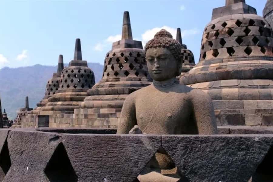 From Yogyakarta: Borobudur Temple Half-Day Guided Tour - What to Pack and How to Stay Comfortable
