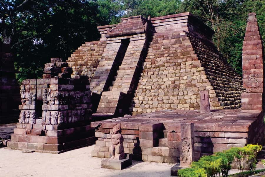 From Yogyakarta: Cetho, Sukuh Erotic Temple and Solo City - Key things to know before you go