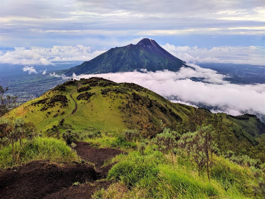 From Yogyakarta: Mount Merbabu One Day Hiking Tour - Guides and Drivers: When Names Pop Up, It Means People Noticed
