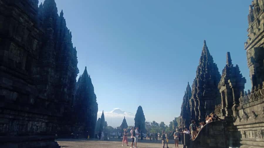 Guarantee Borobudur Temple Structure & Prambanan Temple. - Stop 2: Borobudur in 90 minutes—how to see more than you think
