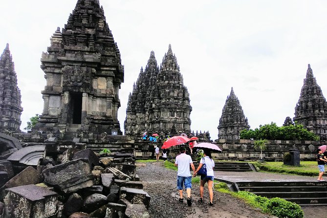Merapi Volcano and Great Temples Tour - Ijo Temple sunset: your calm finale and photo-friendly timing