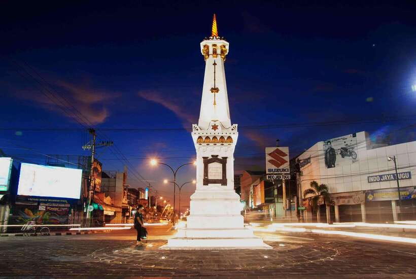Night Street Food and Cultural Walking Tour - Why Yogyakarta Feels Different After Dark