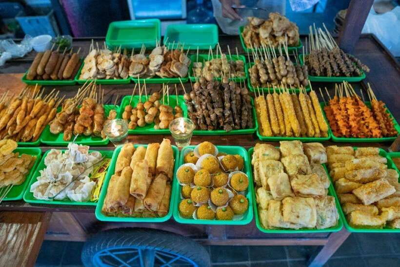 Night Street Food and Cultural Walking Tour - Small Group, English Guide, and a Real Q&A Style