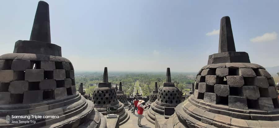 Private Car Yogyakarta: Borobudur Merapi Jeep Tour Prambanan - Private car logistics: pickup, AC comfort, and the Yogyakarta City catch