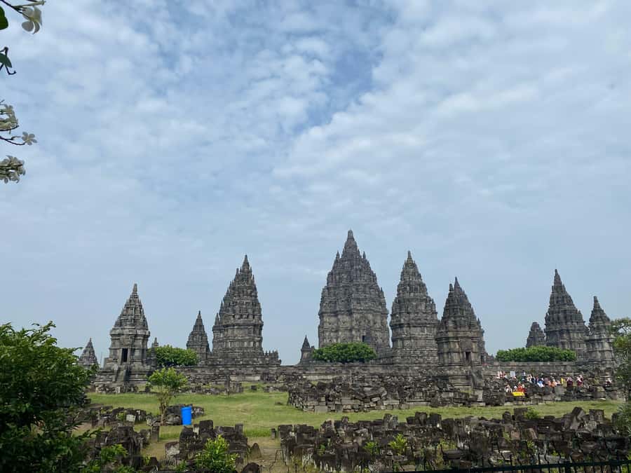 Private Car Yogyakarta: One Day Tour Borobudur and Prambanan - Key Things I’d Pay Attention To