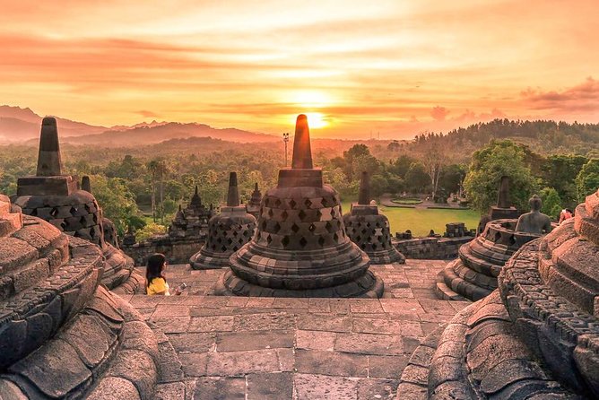 Punthuk Setumbu Sunrise, Borobudur Temple & Merapi Lava Tours - Key moments you should care about