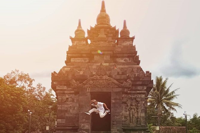 Punthuk Setumbu Sunrise, Borobudur Temple & Merapi Lava Tours - Pawon and Mendut: why the “smaller” temples still earn their time