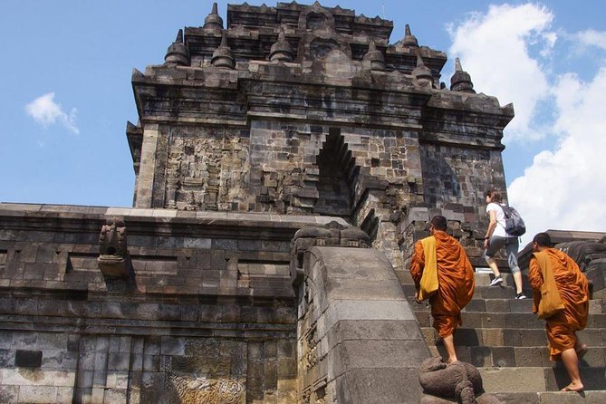 Punthuk Setumbu Sunrise, Borobudur Temple & Merapi Lava Tours - Price and value: what $154 is really paying for