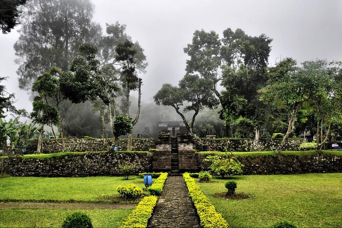 Sukuh and Cetho Temple Tour from Yogyakarta - Mangkunegaran Palace: History With a Human Story