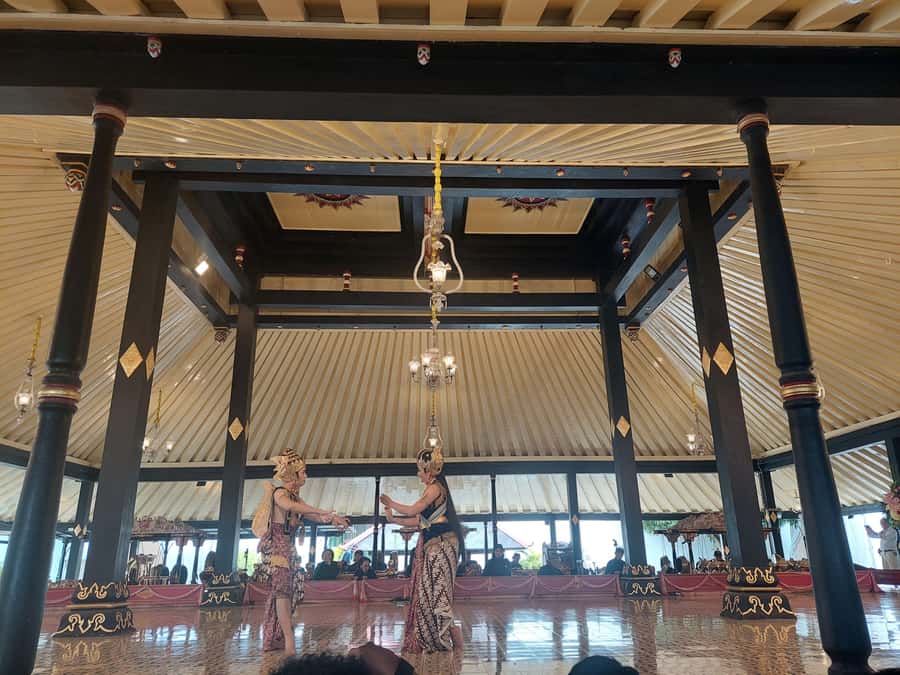 Sultan Palace, Water Castle & Prambanan Temple Guided Tour - Smart Tips So You Don’t Spend Your Day Fighting the Code and Heat