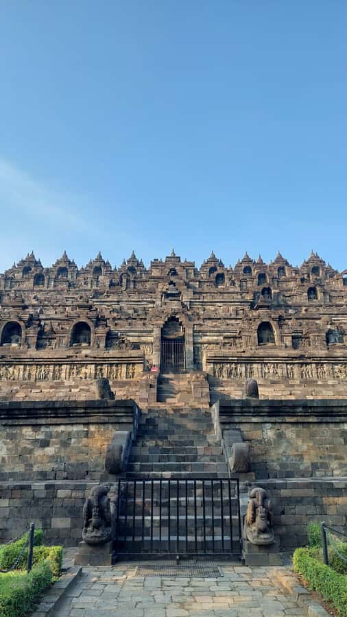 Sunrise Setumbu, Borobudur structure climbing and Prambanan - What’s Included vs. Not Included (So You Don’t Get Surprised)