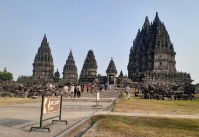Sunset at Prambanan & Including Ticket Ramayana Ballet Show - From your Yogyakarta hotel: getting there without the stress tax