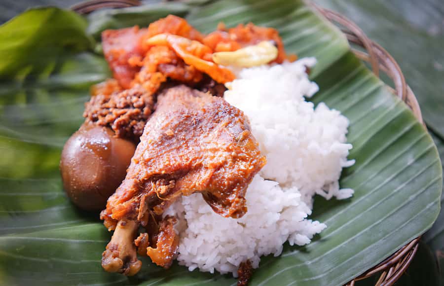 Taman sari water castle, sultan palace & local food tasting - Should you book? My straight answer