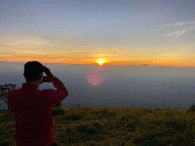 Yogyakarta: 1 Day Trip Mount Merbabu Sunrise Hike - The timing: 22:00 pickup, midnight start, summit by sunrise
