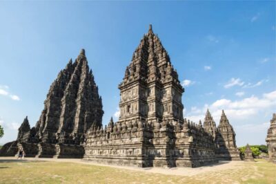 Yogyakarta: 3-hour Prambanan Tour Include Pickup & Entry Fee - Roundtrip Pickup, Water, and the No-Worry Small-Group Setup