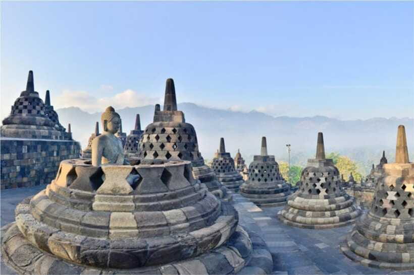 Yogyakarta: Borobudur 5-hour Tour with Climb-up & Transfers - Skip-the-ticket line and included fees: where this tour saves friction