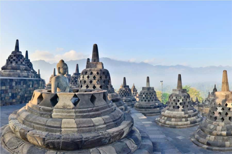 Yogyakarta: Borobudur 5-hour Tour with Climb-up & Transfers - The transfer from Yogyakarta: comfortable rides, better stories