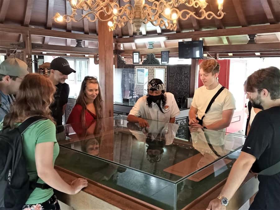 Yogyakarta: Borobudur Climb the Top & Mount Merapi Jeep Tour - Order of operations: Borobudur first vs Merapi first