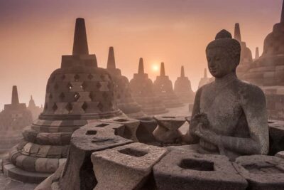 Yogyakarta: Borobudur climb up and Prambanan Temple Tour - The 8-Hour Rhythm: Hotel Pickup, Borobudur First, Then Prambanan