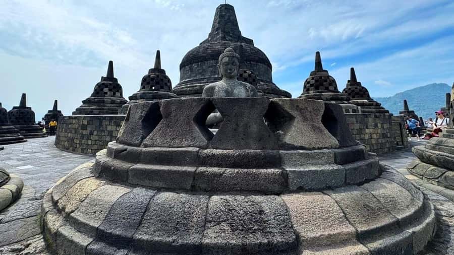 Yogyakarta: Borobudur Half-Day Tour with Climb up Access - Transport Timing: Why Half-Day Can Actually Feel Ideal