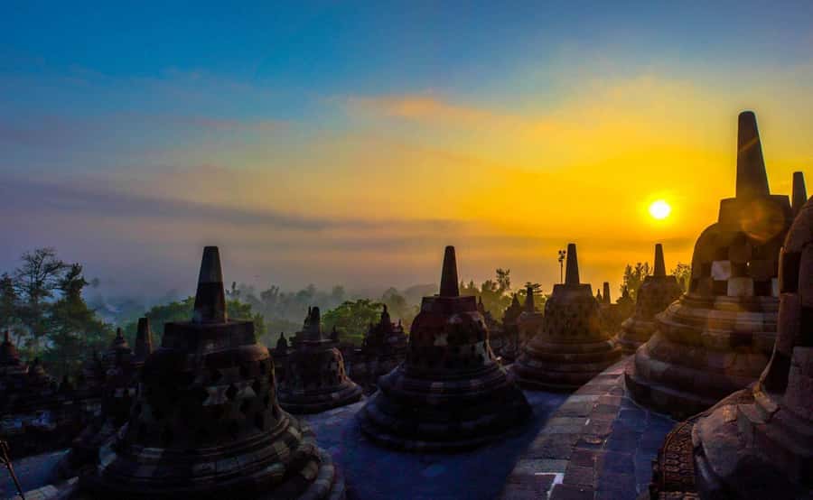 Yogyakarta: Borobudur Sunrise Climbup guarantee & prambanan - Setumbu Hill sunrise: the morning plan that actually makes sense