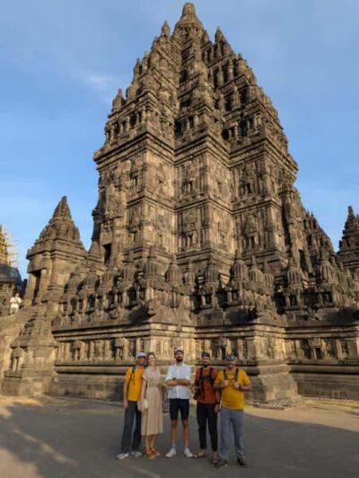 Yogyakarta: Borobudur Sunrise Climbup guarantee & prambanan - Learning the stories behind the reliefs (so the temple stops being random stone)