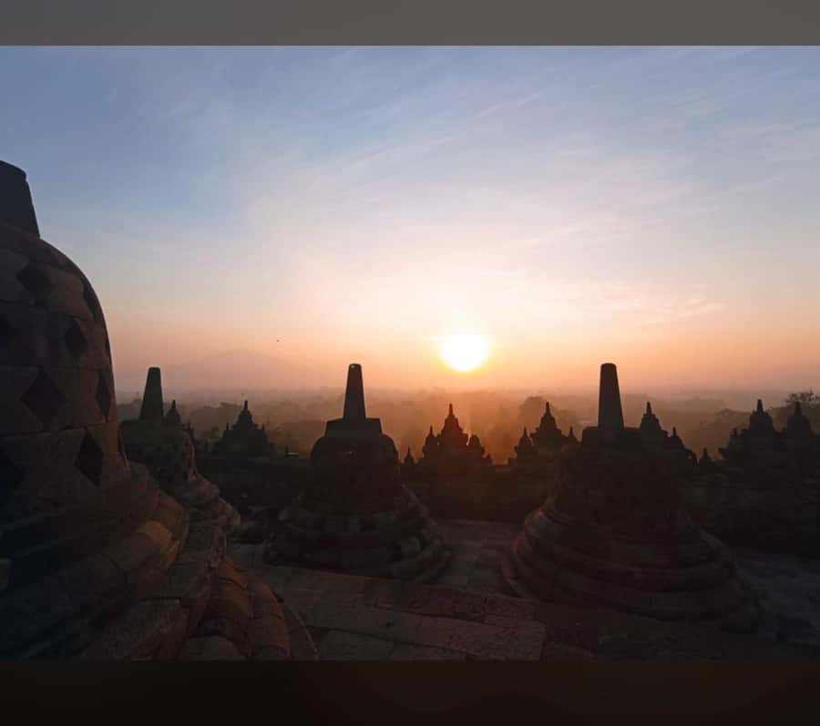 Yogyakarta: Borobudur Sunrise Climbup guarantee & prambanan - Best fit: who will love this and who might want a different plan