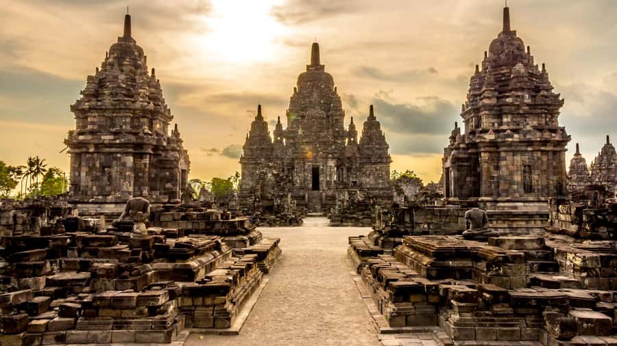 yogyakarta: Borobudur sunrise, Merapi volcano & Prambanan - Merapi by 4x4 Jeep: more than a photo stop