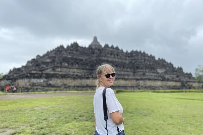 Yogyakarta: Borobudur Top Access (Ticket Assistance) & Selogriyo - Selogriyo Rice Terraces: a calmer kind of Java