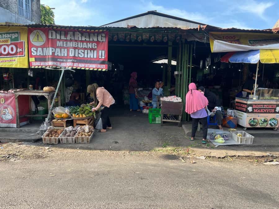 Yogyakarta: Cooking Class with Traditional Market Tour - Should You Book This Yogyakarta Market-to-Kitchen Class?