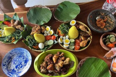 Yogyakarta: Countryside Cycling and Cooking Class Experience - Village Cycling Through Rice Fields and Neighborhoods