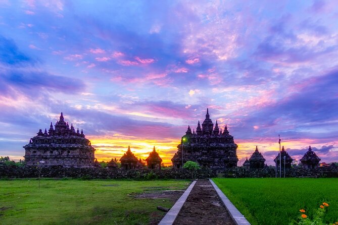 Yogyakarta Day trip Borobudur & Prambanan Temples - What the $40 price really covers (and what it doesn’t)