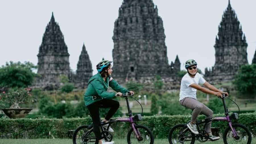 Yogyakarta: Half-Day Guided Bike City Tour - Key highlights you’ll feel right away