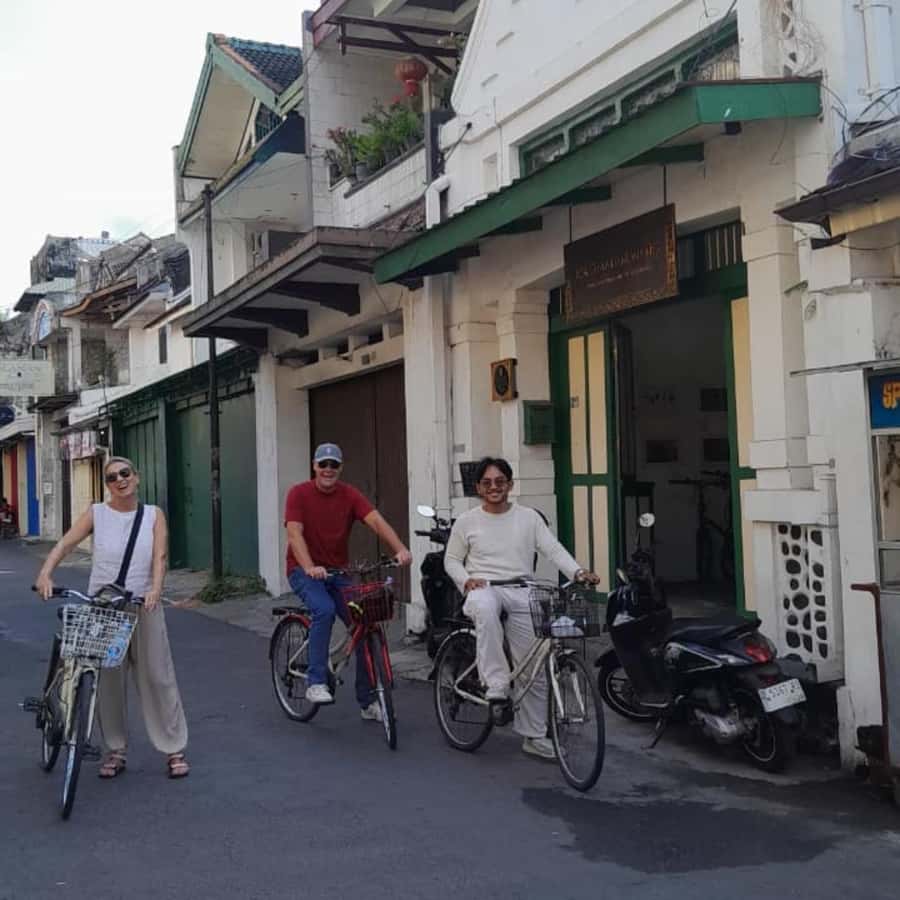 Yogyakarta: Half-Day Guided Bike City Tour - Keraton Yogyakarta: Palace Life You Can Still See in Motion
